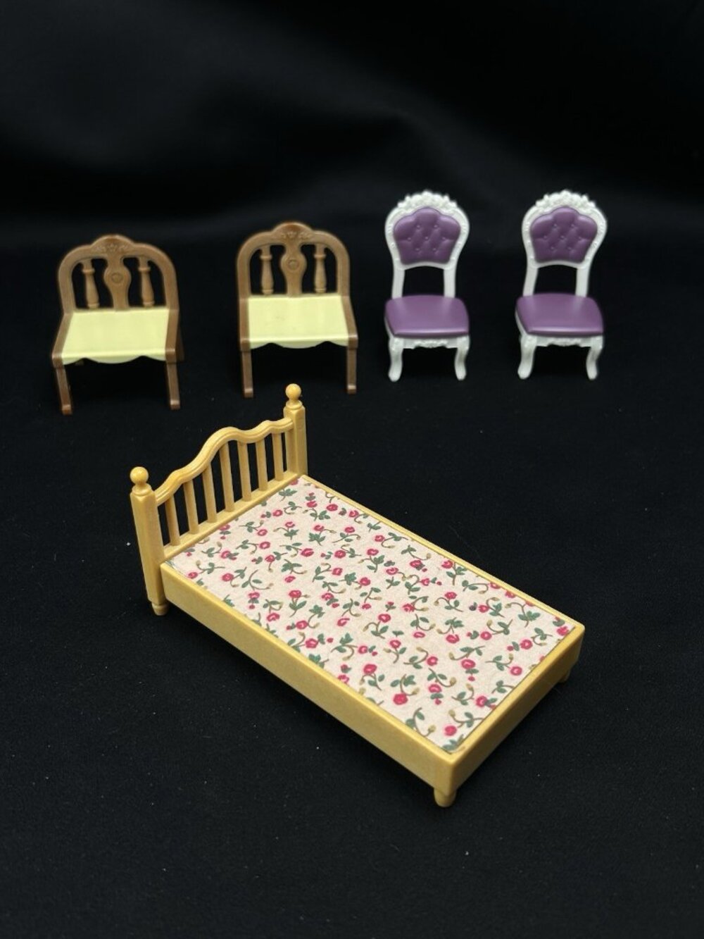 Calico Critters Sylvanian Families Lot Figures Furniture Panda Cats **Read** - Picture 2 of 16